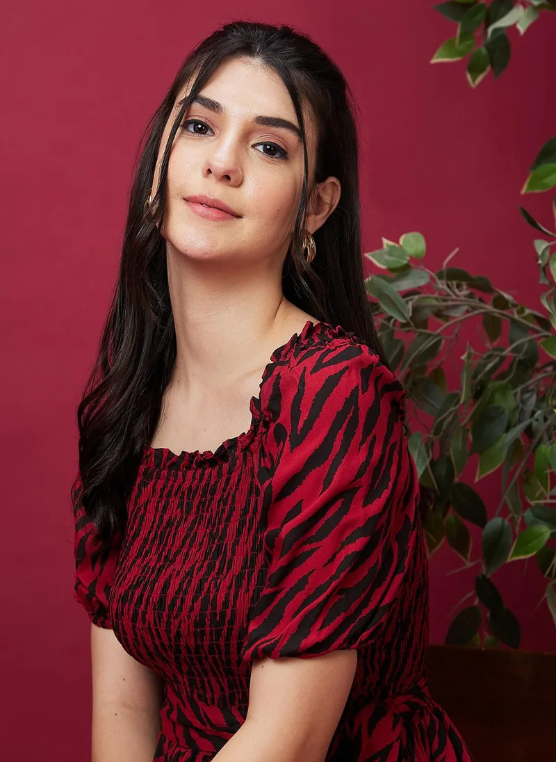 جلو باص فستان ميدي نسائي بطبعة حيوانات ورباط وحزام